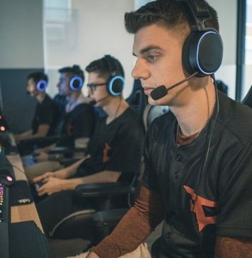 Profesyonel Espor Oyuncuları SteelSeries ile Yükseliyor